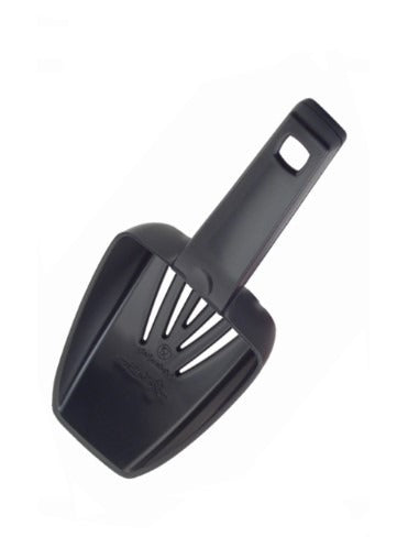Pala para hielo con desagüe negra; 10 oz.