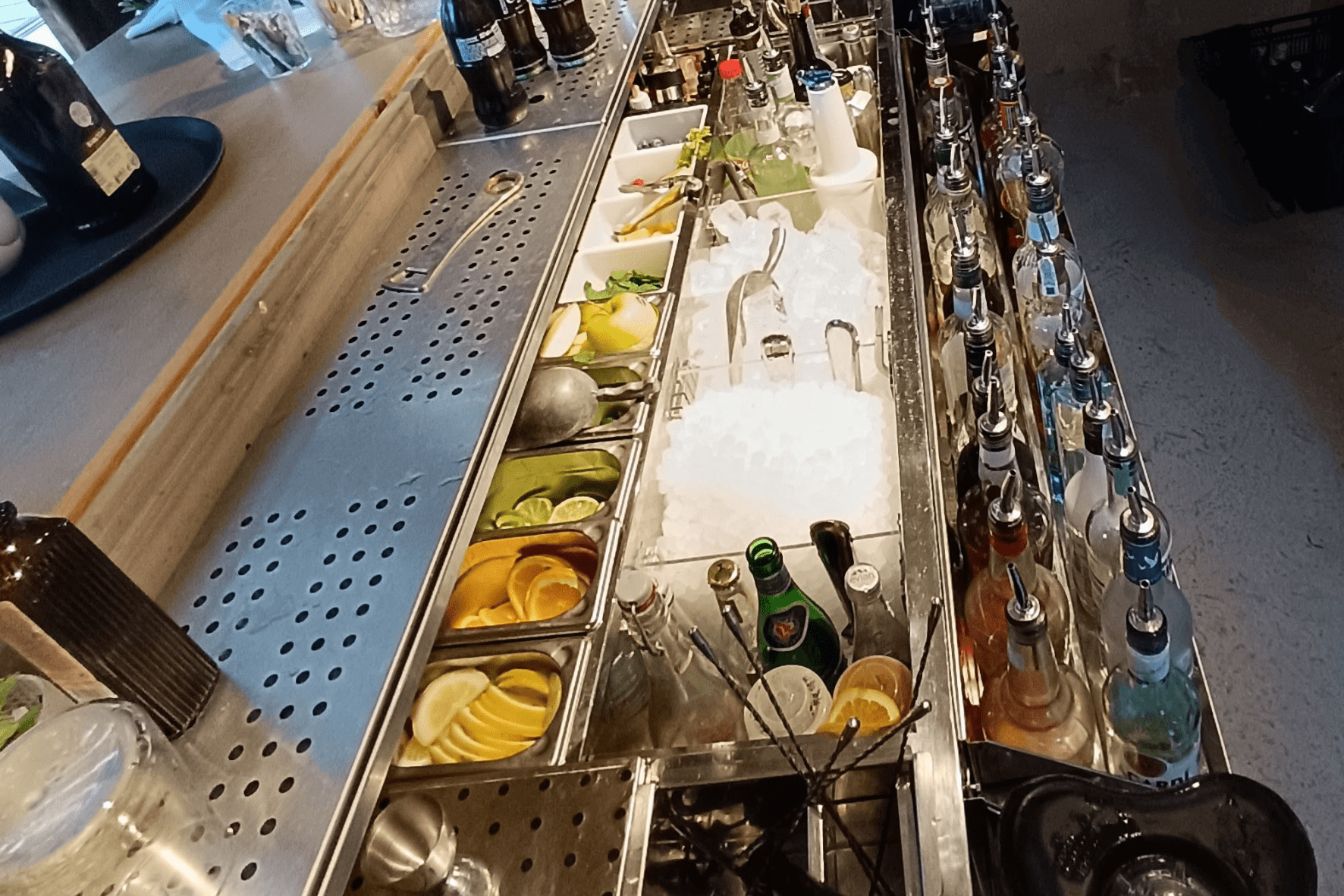 ¿Por qué optar por un bar mat de acero inoxidable?